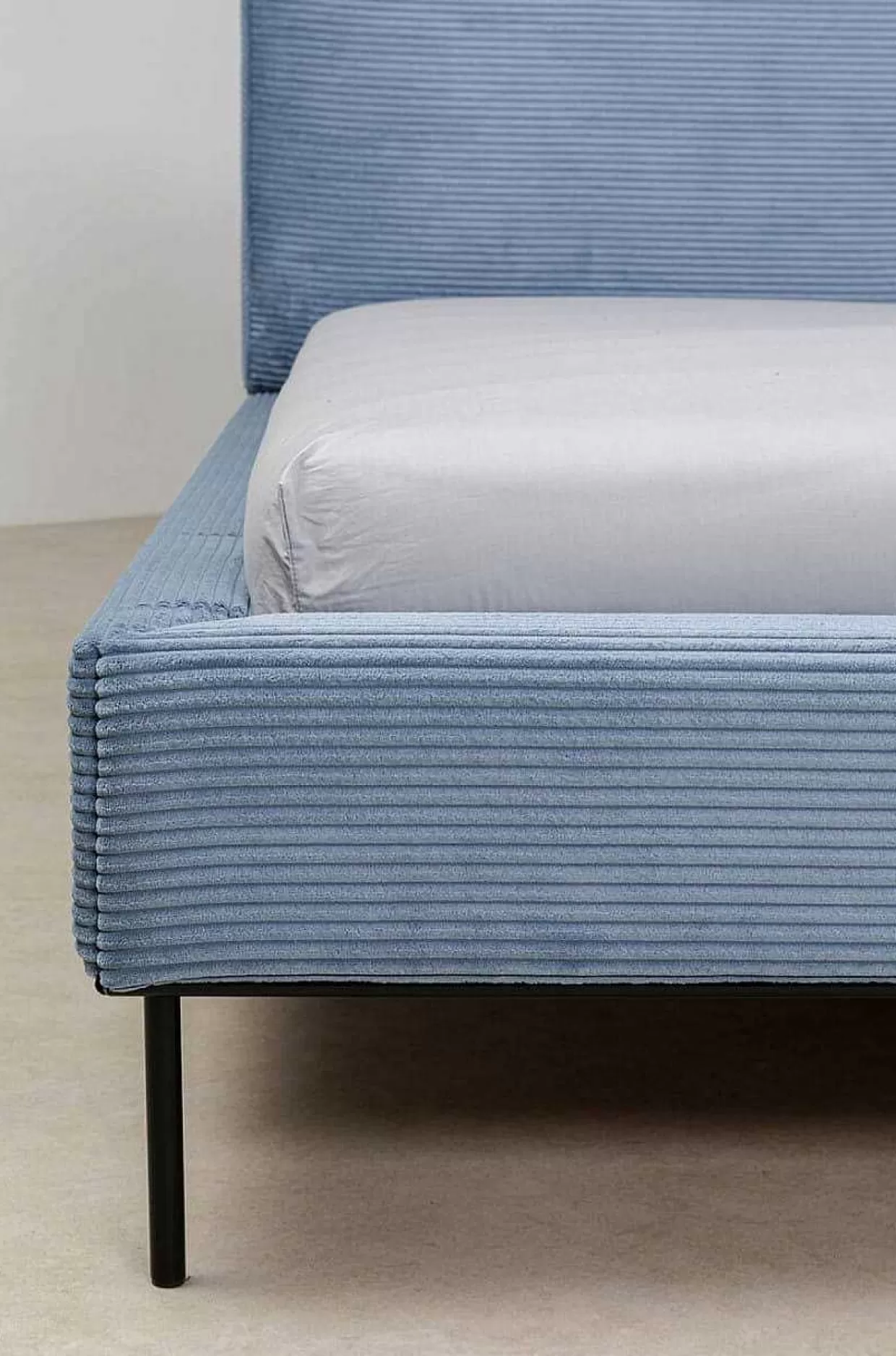 Bett East Side Cord Blau 180X200>KARE Design Sale