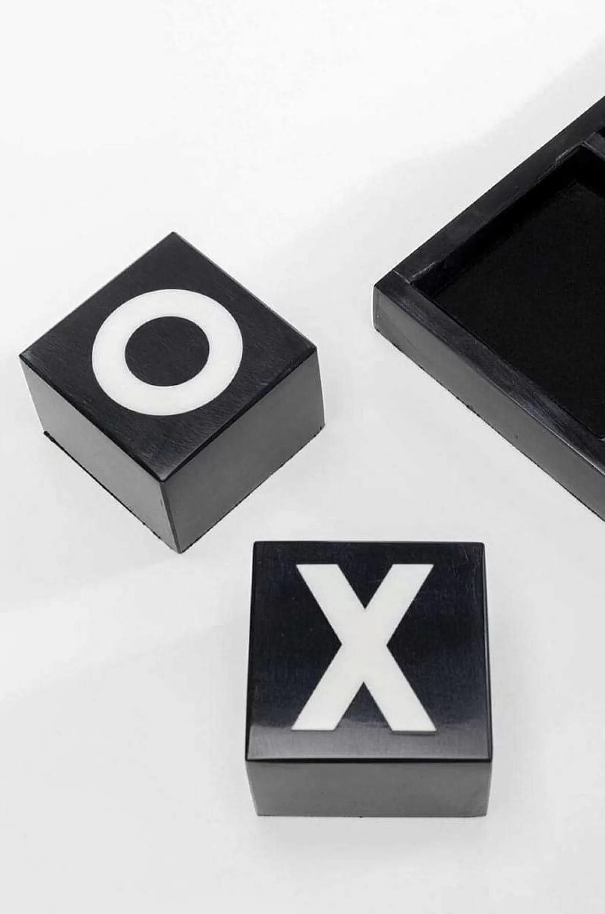 Deko Objekt Tic Tac Toe Schwarz Weiss>KARE Design Store